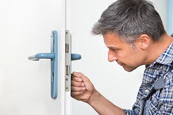 Stratford CT Locksmith Store Stratford, CT 203-538-7403 - unlock-door
